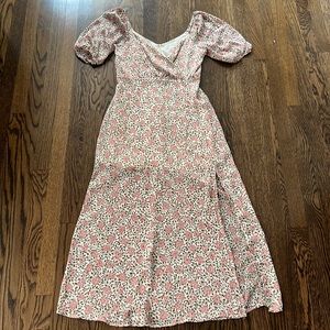 All In Favor Cream Pink Floral Short Sleeve Midi Dress. Size Medium